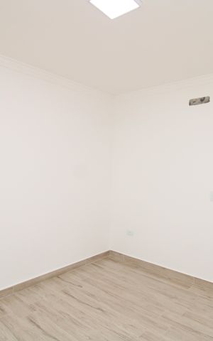 Casa à venda com 150m², 3 quartos e 3 vagasSuíte