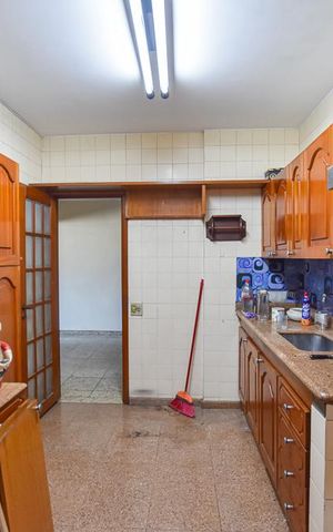 Apartamento à venda com 208m², 4 quartos e 1 vaga Apartamento à venda com 208m², 4 quartos e 1 vagaCozinha