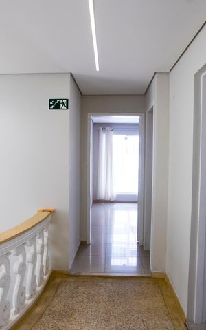 Casa à venda com 450m², 6 quartos e 4 vagasCorredor