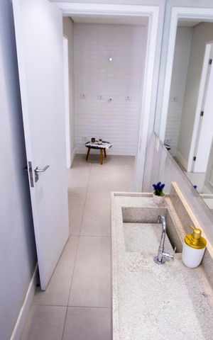 Casa à venda com 450m², 6 quartos e 4 vagasLavabo