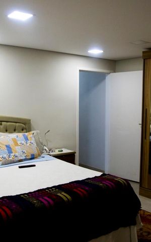 Casa à venda com 450m², 6 quartos e 4 vagasQuarto 6
