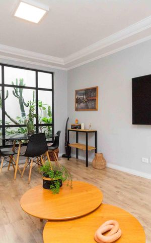 Casa à venda com 118m², 3 quartos e 4 vagas Casa à venda com 118m², 3 quartos e 4 vagasSala
