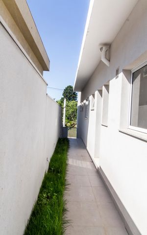 Casa de condomínio à venda com 220m², 3 quartos e 4 vagas Casa de condomínio à venda com 220m², 3 quartos e 4 vagasCorredor