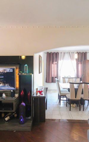 Casa para alugar com 250m², 3 quartos e 2 vagas Casa para alugar com 250m², 3 quartos e 2 vagasSala de TV