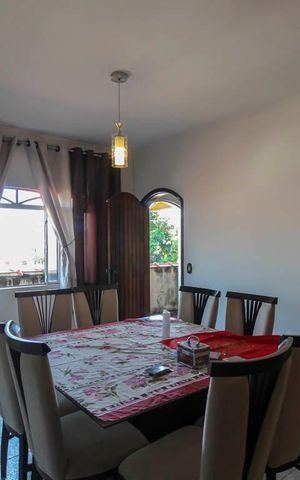 Casa para alugar com 250m², 3 quartos e 2 vagas Casa para alugar com 250m², 3 quartos e 2 vagasSala de Jantar