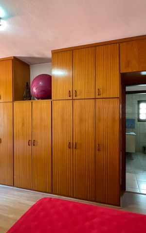 Casa à venda com 225m², 3 quartos e 5 vagas Casa à venda com 225m², 3 quartos e 5 vagasQuarto 2