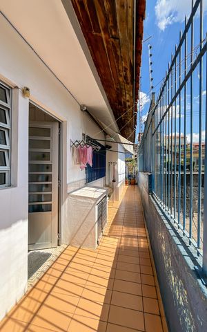 Casa à venda com 225m², 3 quartos e 5 vagas Casa à venda com 225m², 3 quartos e 5 vagasQuintal