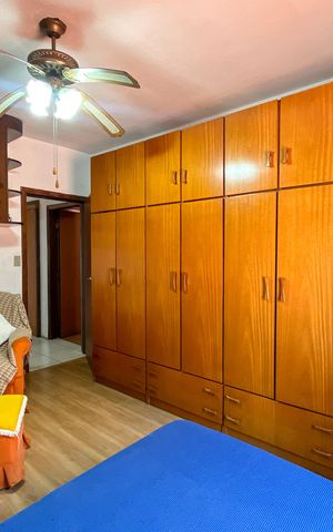 Casa à venda com 225m², 3 quartos e 5 vagas Casa à venda com 225m², 3 quartos e 5 vagasQuarto 3
