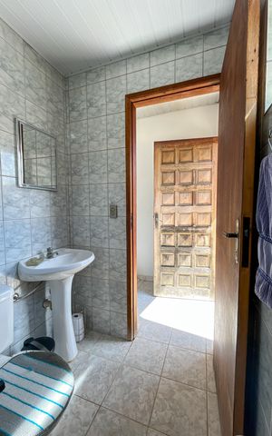 Casa à venda com 225m², 3 quartos e 5 vagas Casa à venda com 225m², 3 quartos e 5 vagasBanheiro do Quarto 1