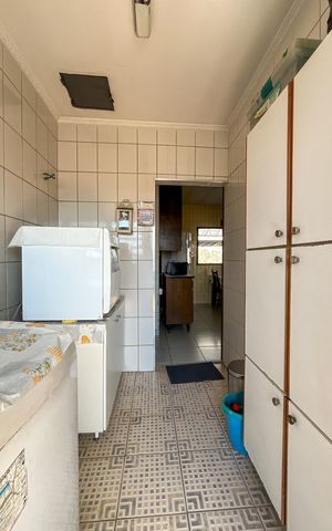 Casa à venda com 225m², 3 quartos e 5 vagas Casa à venda com 225m², 3 quartos e 5 vagasÁrea de Serviço