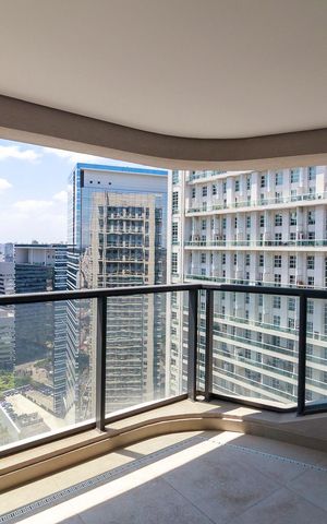 Apartamento à venda com 227m², 4 quartos e 4 vagasSala - Varanda