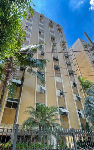 Apartamento à venda com 137m², 3 quartos e 1 vaga Apartamento à venda com 137m², 3 quartos e 1 vagaFachada