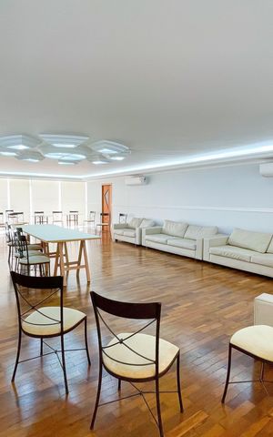 Apartamento à venda com 137m², 3 quartos e 1 vaga Apartamento à venda com 137m², 3 quartos e 1 vagaÁrea comum - Salão de festas