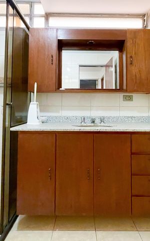 Apartamento à venda com 137m², 3 quartos e 1 vaga Apartamento à venda com 137m², 3 quartos e 1 vagaBanheiro 1