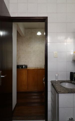 Casa à venda com 190m², 3 quartos e 1 vagaBanheiro 1
