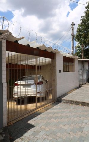 Casa à venda com 190m², 3 quartos e 1 vagaFachada