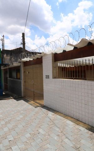 Casa à venda com 190m², 3 quartos e 1 vagaFachada