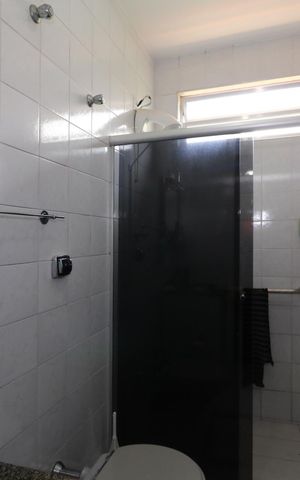 Casa à venda com 190m², 3 quartos e 1 vagaBanheiro 1