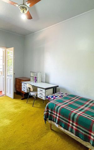 Casa à venda com 175m², 3 quartos e 2 vagas Casa à venda com 175m², 3 quartos e 2 vagasQuarto 1