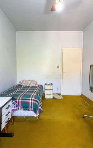Casa à venda com 175m², 3 quartos e 2 vagas Casa à venda com 175m², 3 quartos e 2 vagasQuarto 1