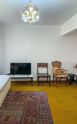 Casa à venda com 175m², 3 quartos e 2 vagas Casa à venda com 175m², 3 quartos e 2 vagasSala