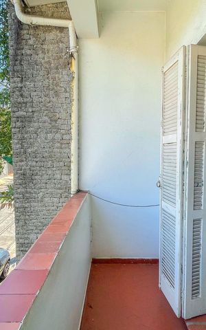 Casa à venda com 175m², 3 quartos e 2 vagas Casa à venda com 175m², 3 quartos e 2 vagasVaranda do Quarto 2