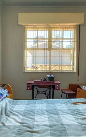 Casa à venda com 175m², 3 quartos e 2 vagas Casa à venda com 175m², 3 quartos e 2 vagasQuarto 2