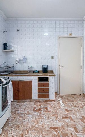 Casa à venda com 175m², 3 quartos e 2 vagas Casa à venda com 175m², 3 quartos e 2 vagasCozinha