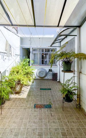 Casa à venda com 175m², 3 quartos e 2 vagas Casa à venda com 175m², 3 quartos e 2 vagasQuintal