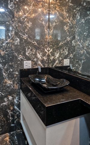 Apartamento para alugar com 54m², 2 quartos e 1 vaga Apartamento para alugar com 54m², 2 quartos e 1 vagaBanheiro da Suíte