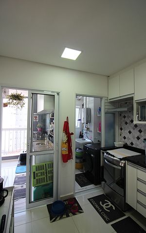 Apartamento à venda com 73m², 2 quartos e 2 vagasCozinha 