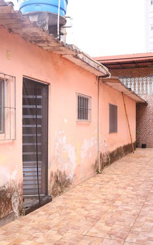 Casa à venda com 379m², 1 quarto e 5 vagasQuintal - Área comum