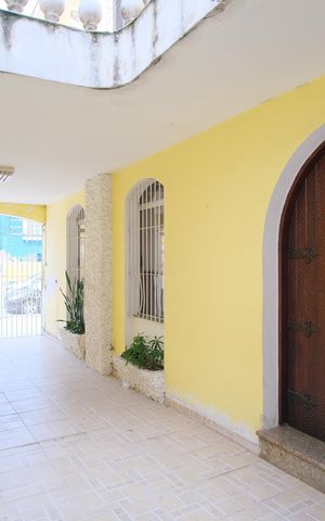 Casa à venda com 350m², 7 quartos e 4 vagasEntrada