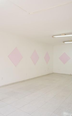 Casa à venda com 350m², 7 quartos e 4 vagasSala