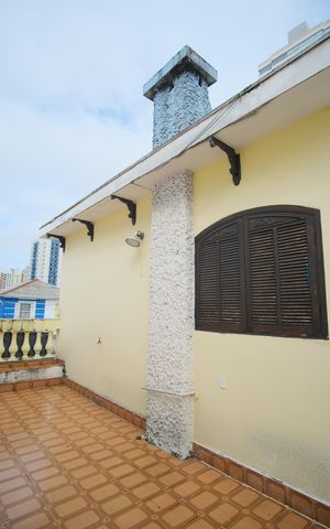 Casa à venda com 350m², 7 quartos e 4 vagasVaranda do Quarto 3