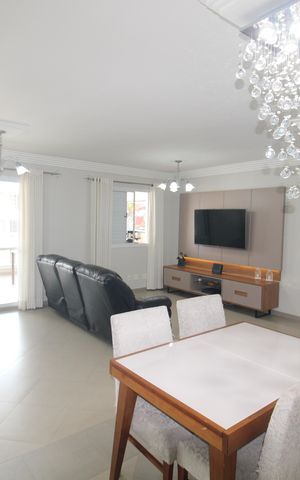 Apartamento à venda com 115m², 3 quartos e 2 vagasSala
