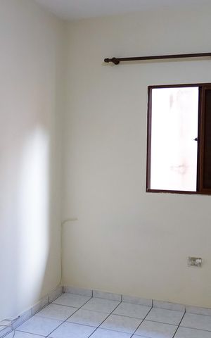 Casa à venda com 290m², 5 quartos e 2 vagas Casa à venda com 290m², 5 quartos e 2 vagasQuarto 2