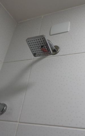 Apartamento à venda com 60m², 2 quartos e 2 vagasBanheiro Social - Chuveiro