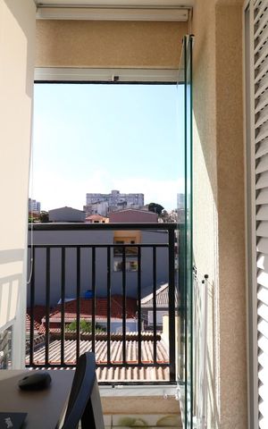 Apartamento à venda com 60m², 2 quartos e 2 vagasVaranda da Suíte
