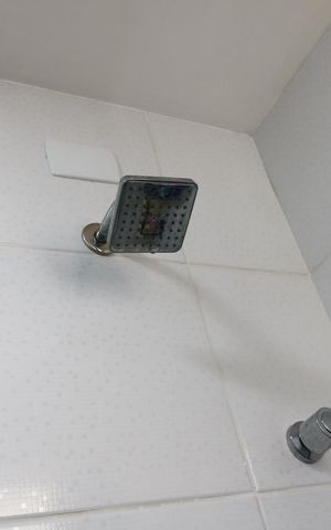 Apartamento à venda com 60m², 2 quartos e 2 vagasBanheiro da Suíte - Chuveiro