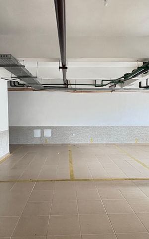 Apartamento para alugar com 104m², 2 quartos e 1 vaga Apartamento para alugar com 104m², 2 quartos e 1 vagaGaragem