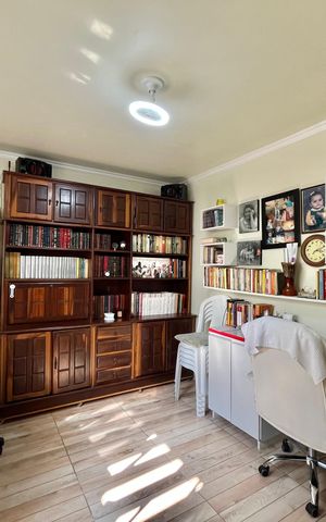 Casa à venda com 222m², 4 quartos e 3 vagas Casa à venda com 222m², 4 quartos e 3 vagasQuarto de Serviço