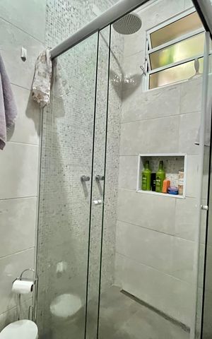 Casa à venda com 222m², 4 quartos e 3 vagas Casa à venda com 222m², 4 quartos e 3 vagasBanheiro da Suíte