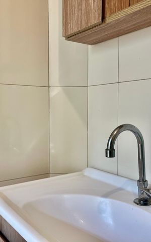 Casa à venda com 222m², 4 quartos e 3 vagas Casa à venda com 222m², 4 quartos e 3 vagasBanheiro de serviço