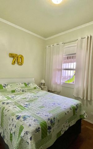 Casa à venda com 222m², 4 quartos e 3 vagas Casa à venda com 222m², 4 quartos e 3 vagasQuarto 2