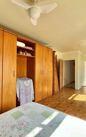 Casa à venda com 222m², 4 quartos e 3 vagas Casa à venda com 222m², 4 quartos e 3 vagasSuite Edícula