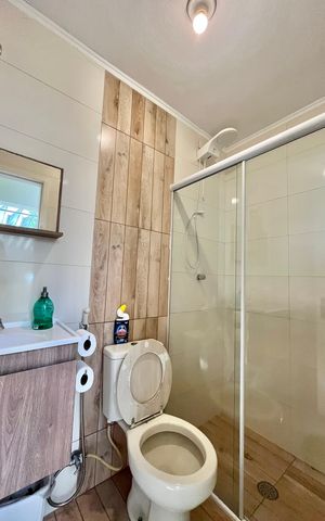 Casa à venda com 222m², 4 quartos e 3 vagas Casa à venda com 222m², 4 quartos e 3 vagasBanheiro de serviço
