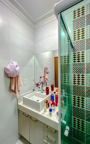 Casa à venda com 110m², 3 quartos e 2 vagasBanheiro da Suíte