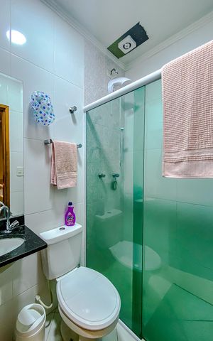 Casa à venda com 110m², 3 quartos e 2 vagasBanheiro