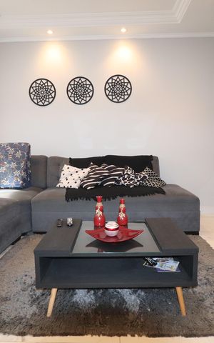 Casa à venda com 120m², 3 quartos e 2 vagasSala